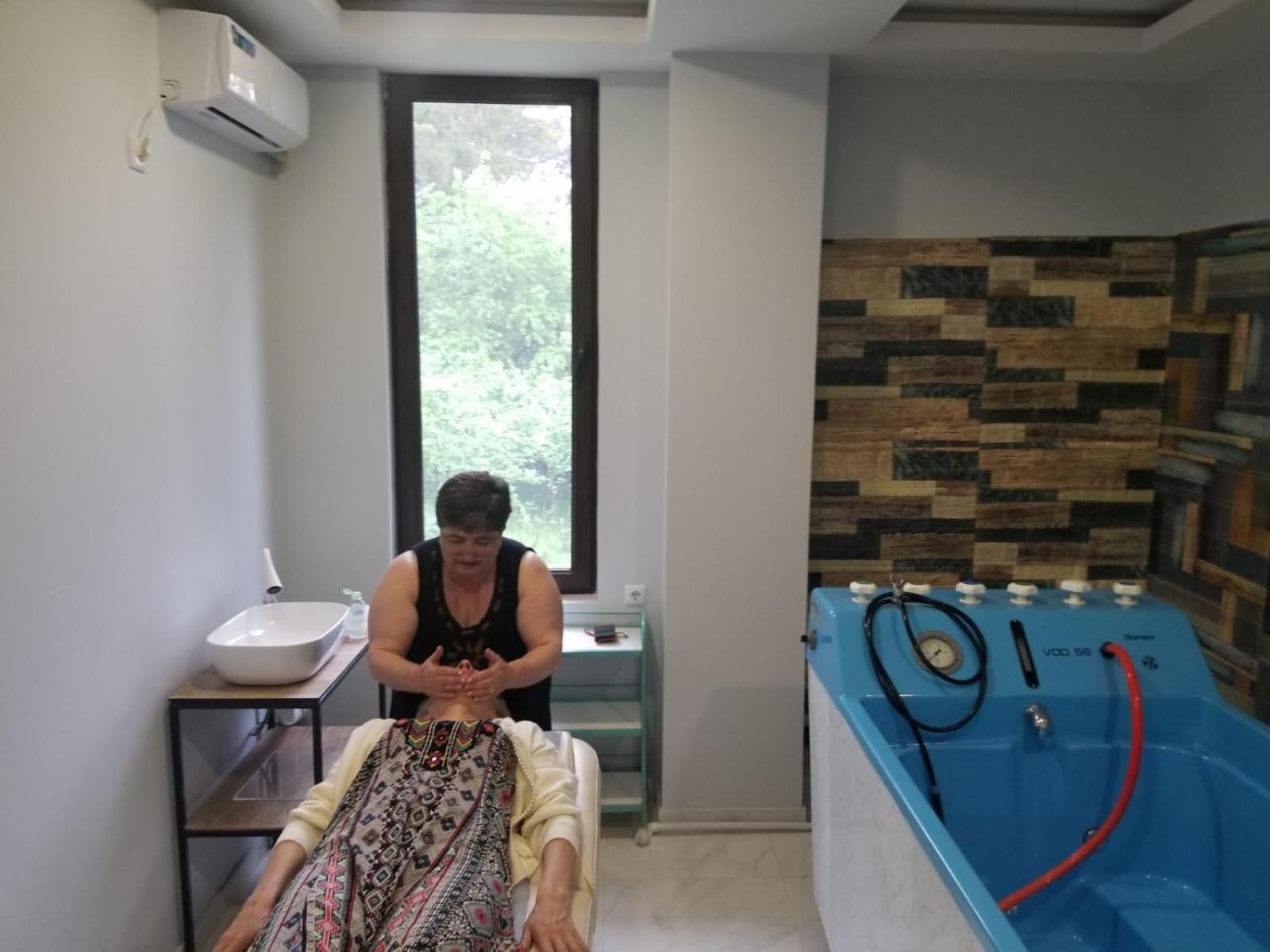 Vita Gardenia Hotel צקאלטובו מראה חיצוני תמונה